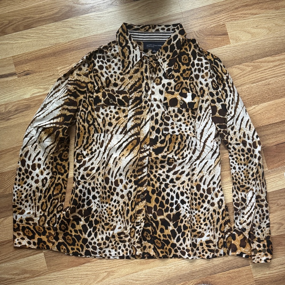 Jones New York cheetah print blouse
